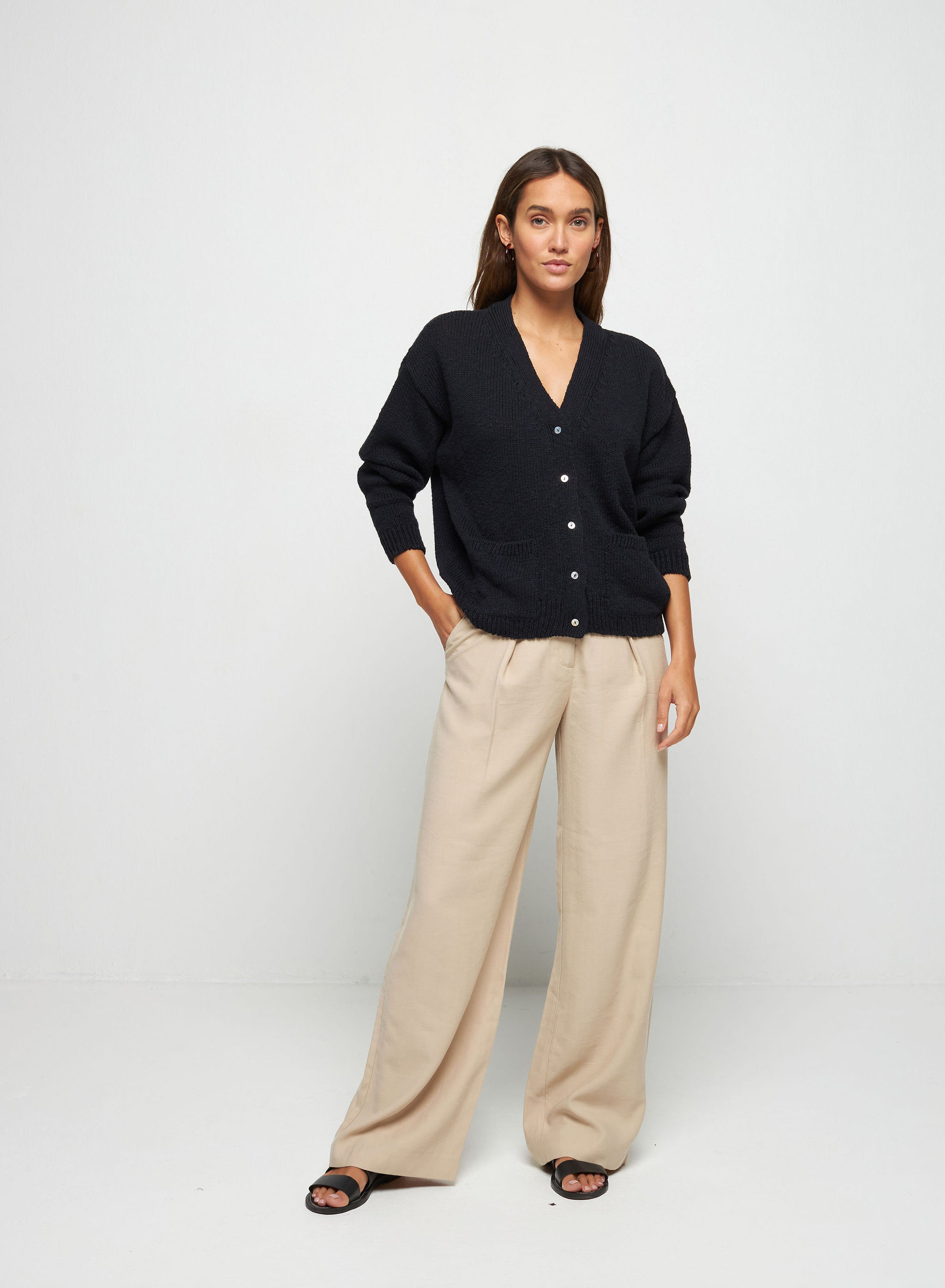 Gilet col V en coton et lin - Thais 7640 marine - 05 Bleu marine