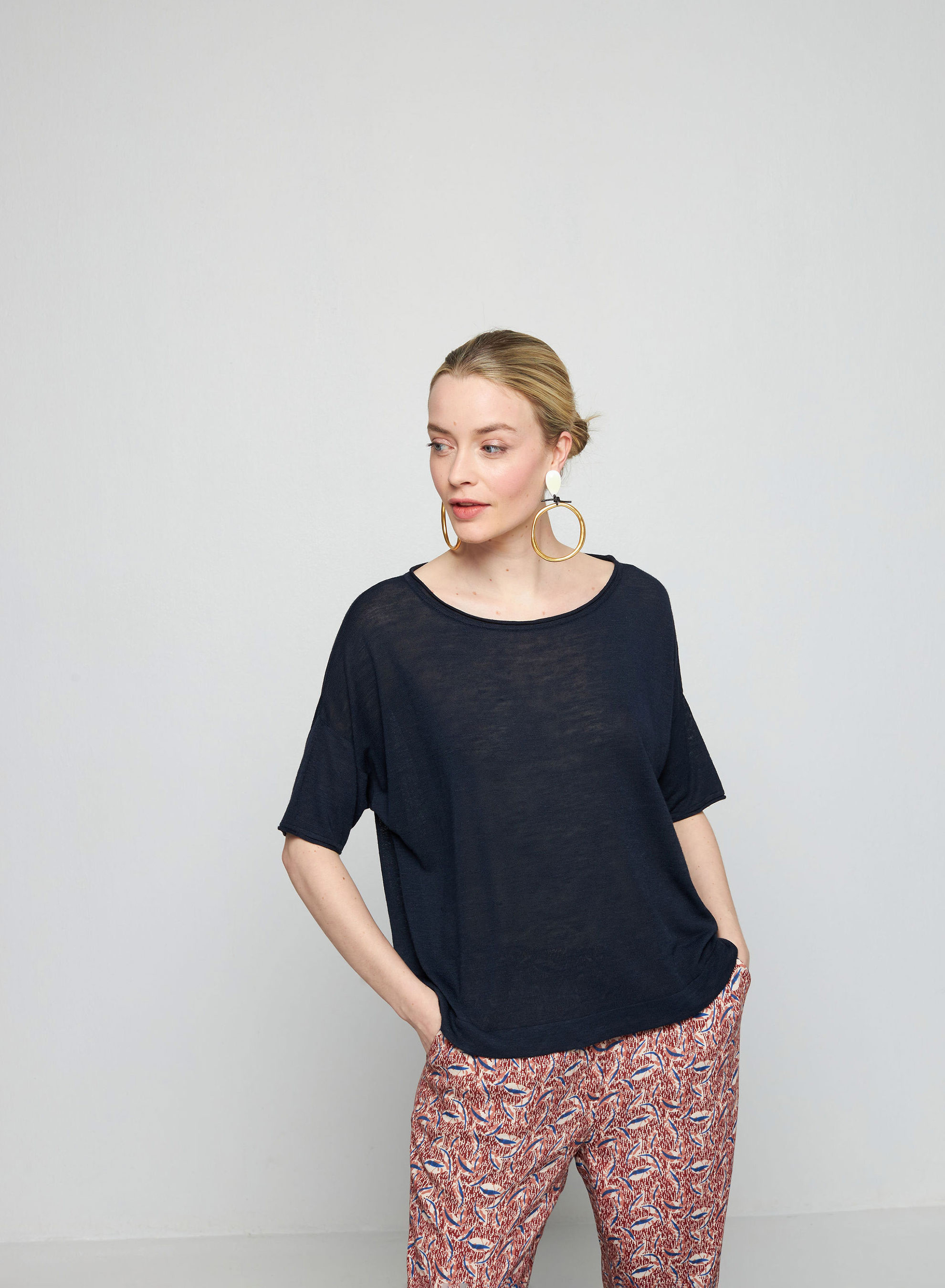 Lightweight slub linen jumper-TASLIM