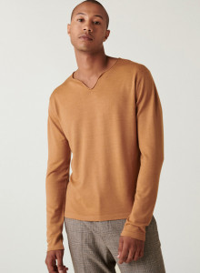 Pull col tunisien avec logo en laine mérinos - Ethan 7430 noisette - 88 Camel 