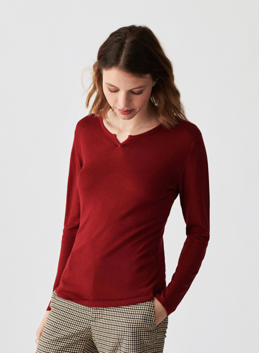 Fine knit bamboo cashmere tunisian neck t-shirt - Betty