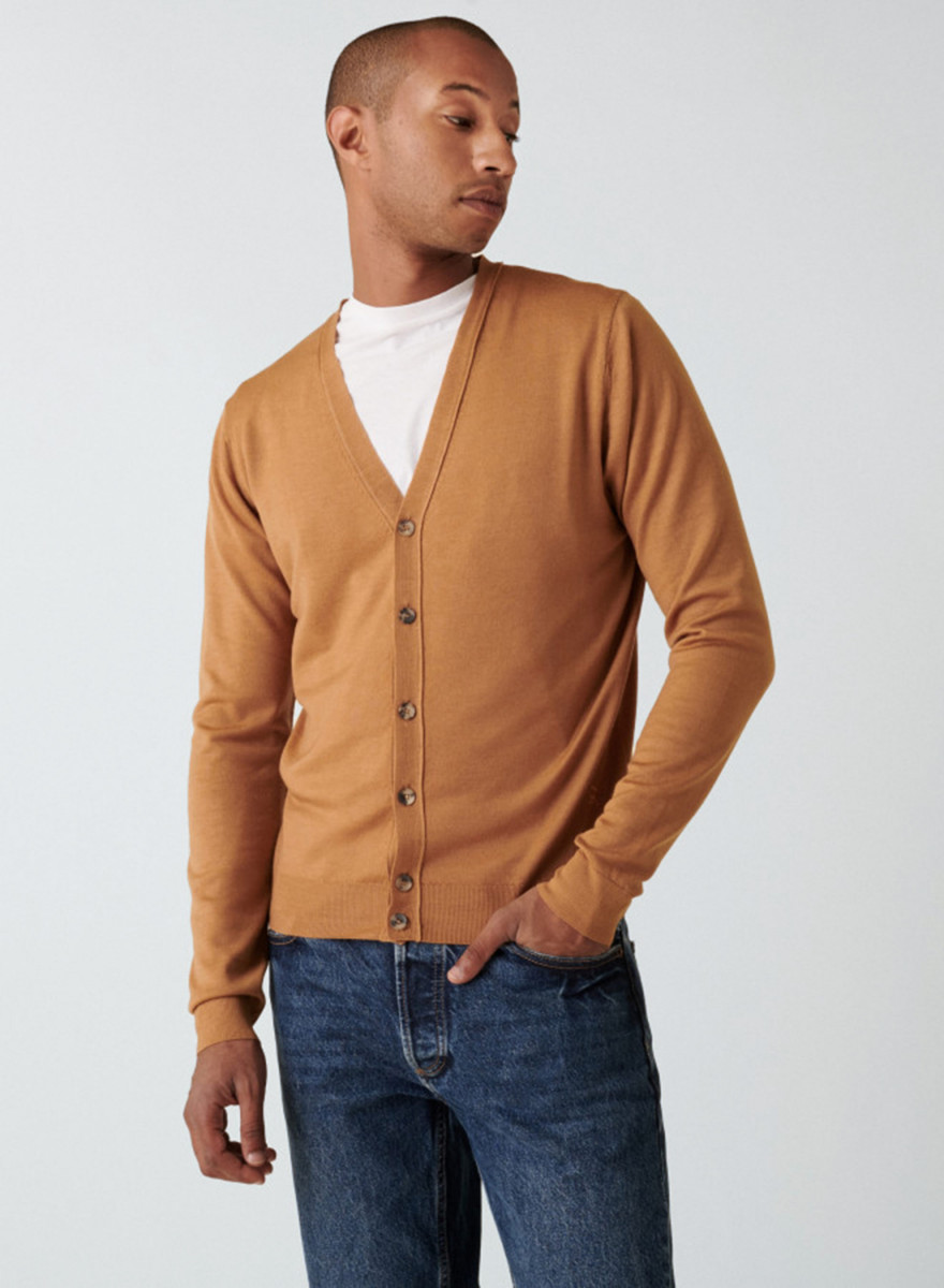 Gilet boutonné avec logo en laine mérinos - Etienne 7430 noisette - 88 Camel
