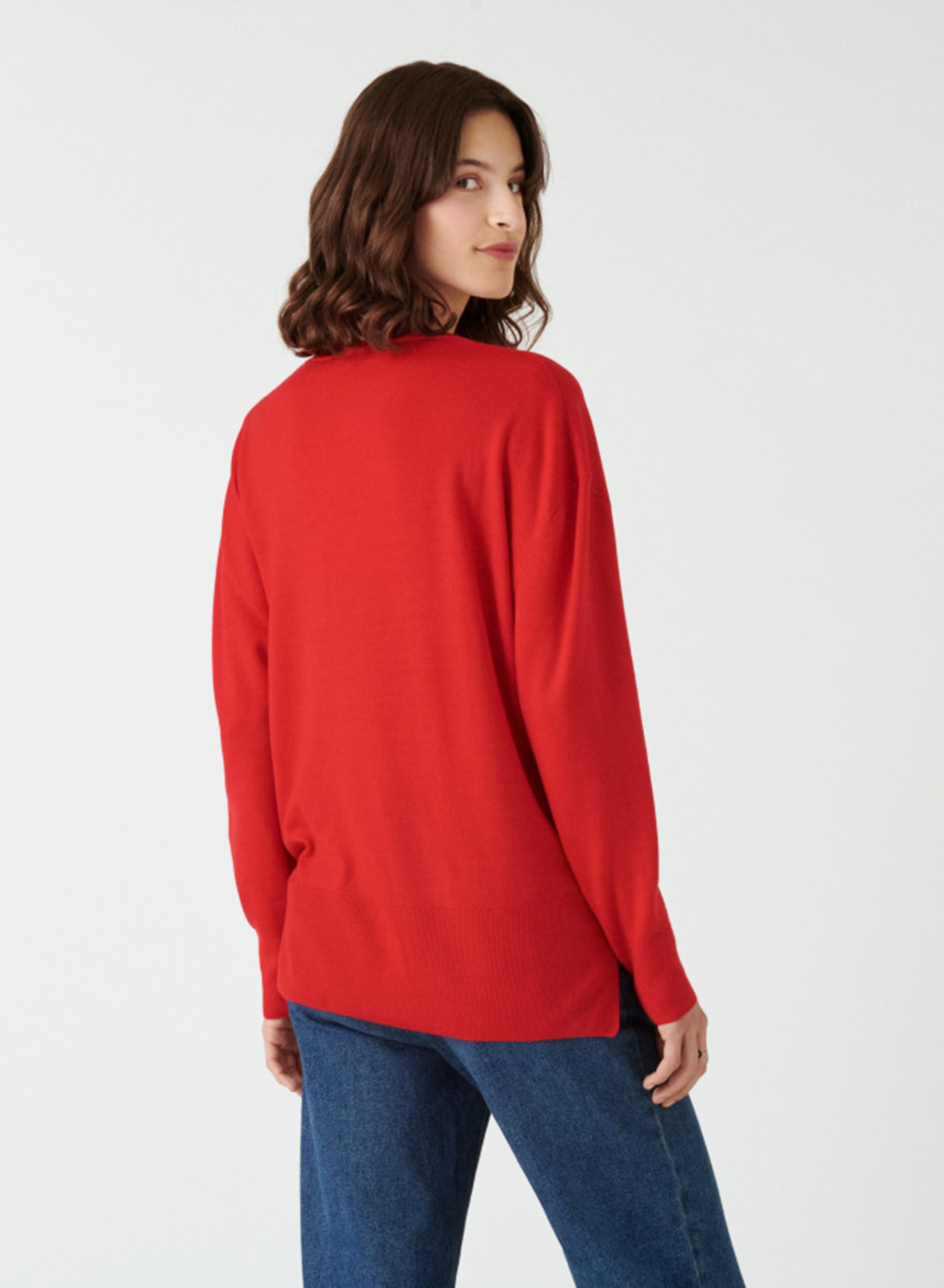 Merino wool V-neck sweater with slits in merino wool - Aurora