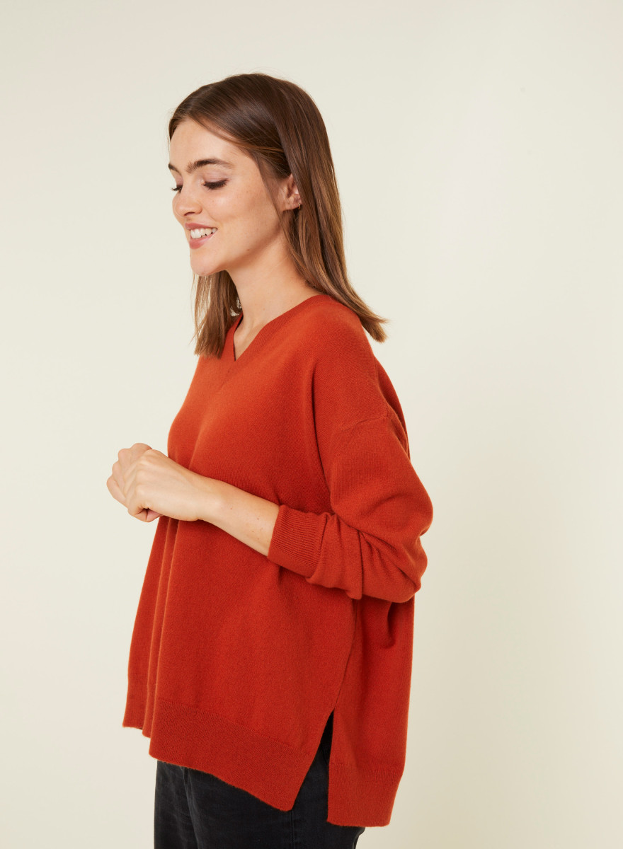 Suéter de cashmere folgado com decote em V e fendas - Alienor