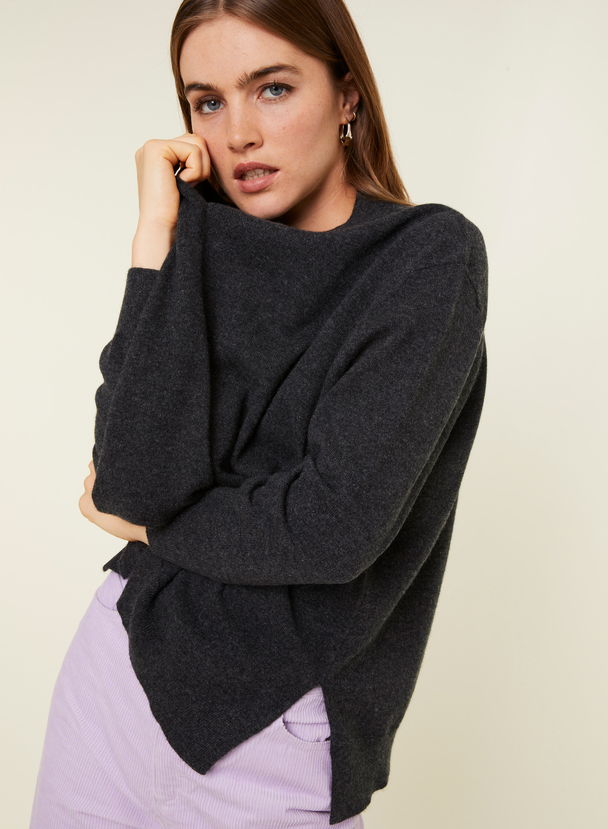 Loose sweater with V-neck slits in cashmere - Alienor