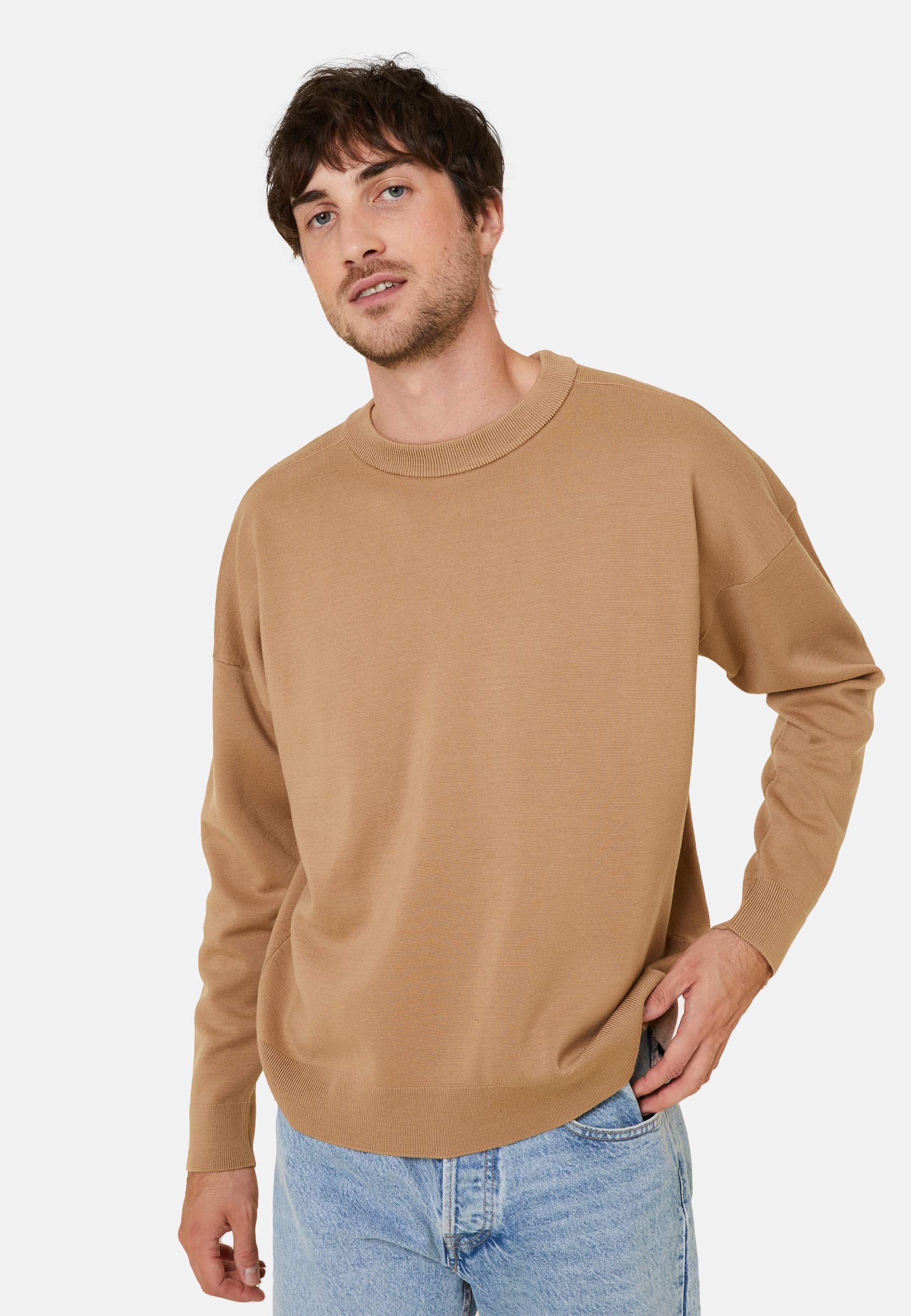 Loose-fit round-neck sweater in merino wool - Felix