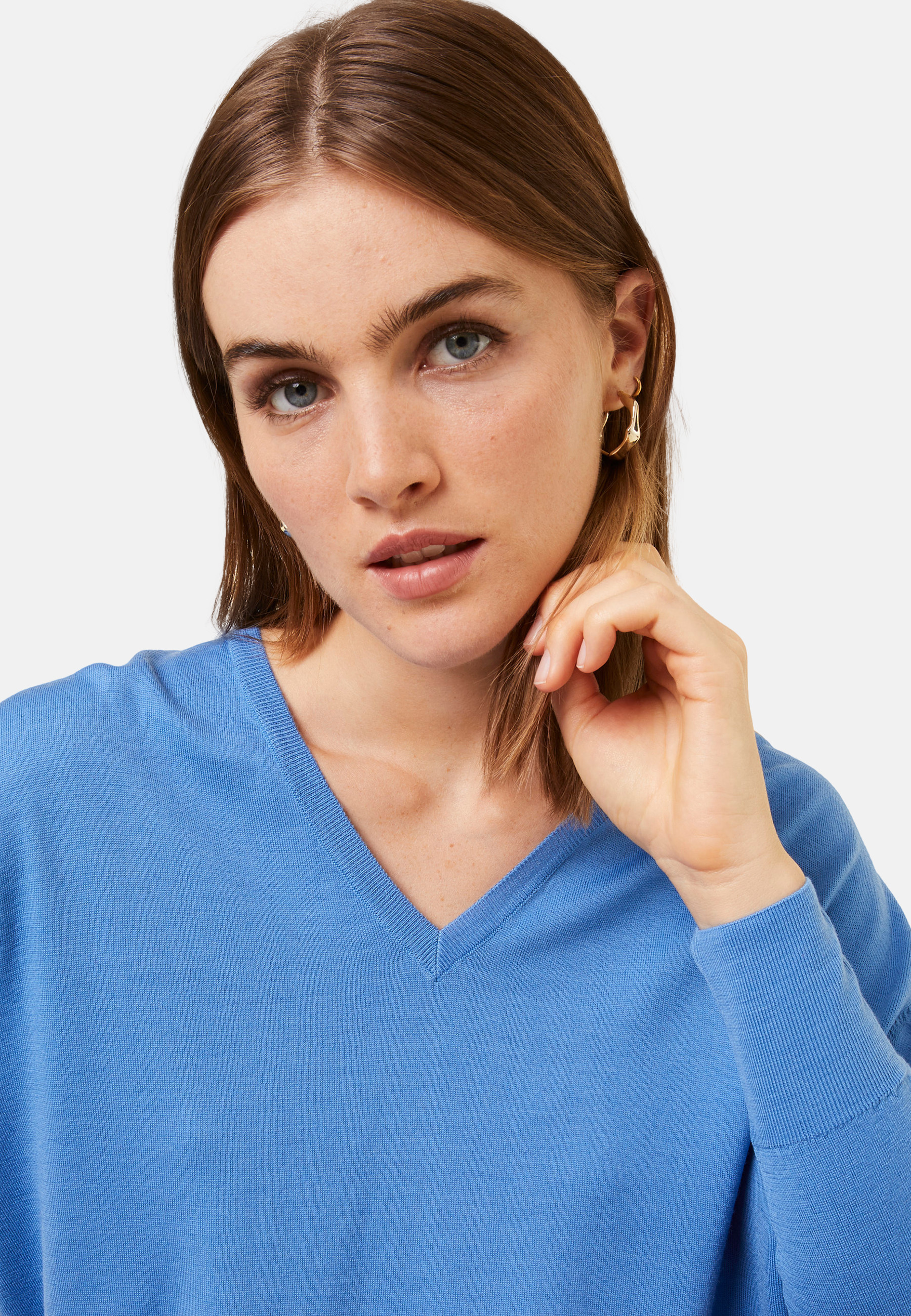 Merino wool V-neck sweater with slits - Aurora