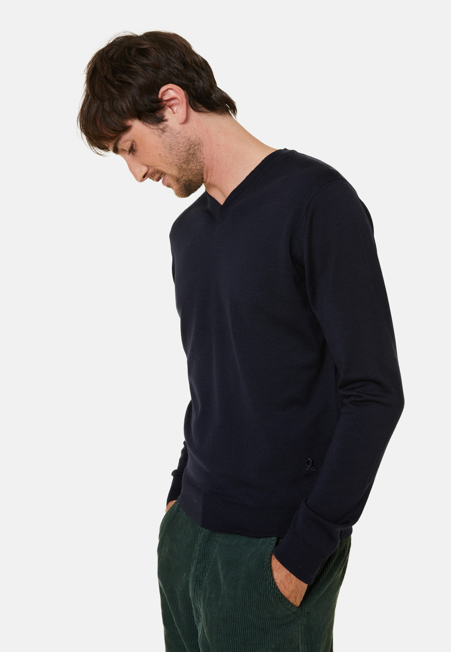 V-neck jumper in merino wool - Elmo