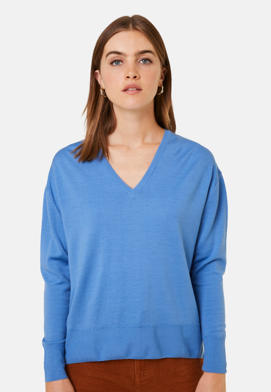 Merino wool V-neck sweater with slits - Aurora