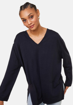 Loose V-neck sweater with pockets in merino wool - Albertine