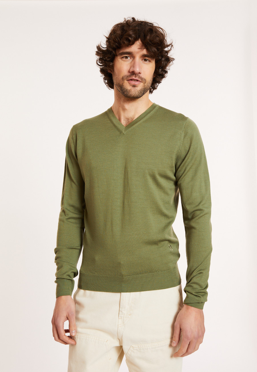 V-neck jumper in merino wool - Elmo