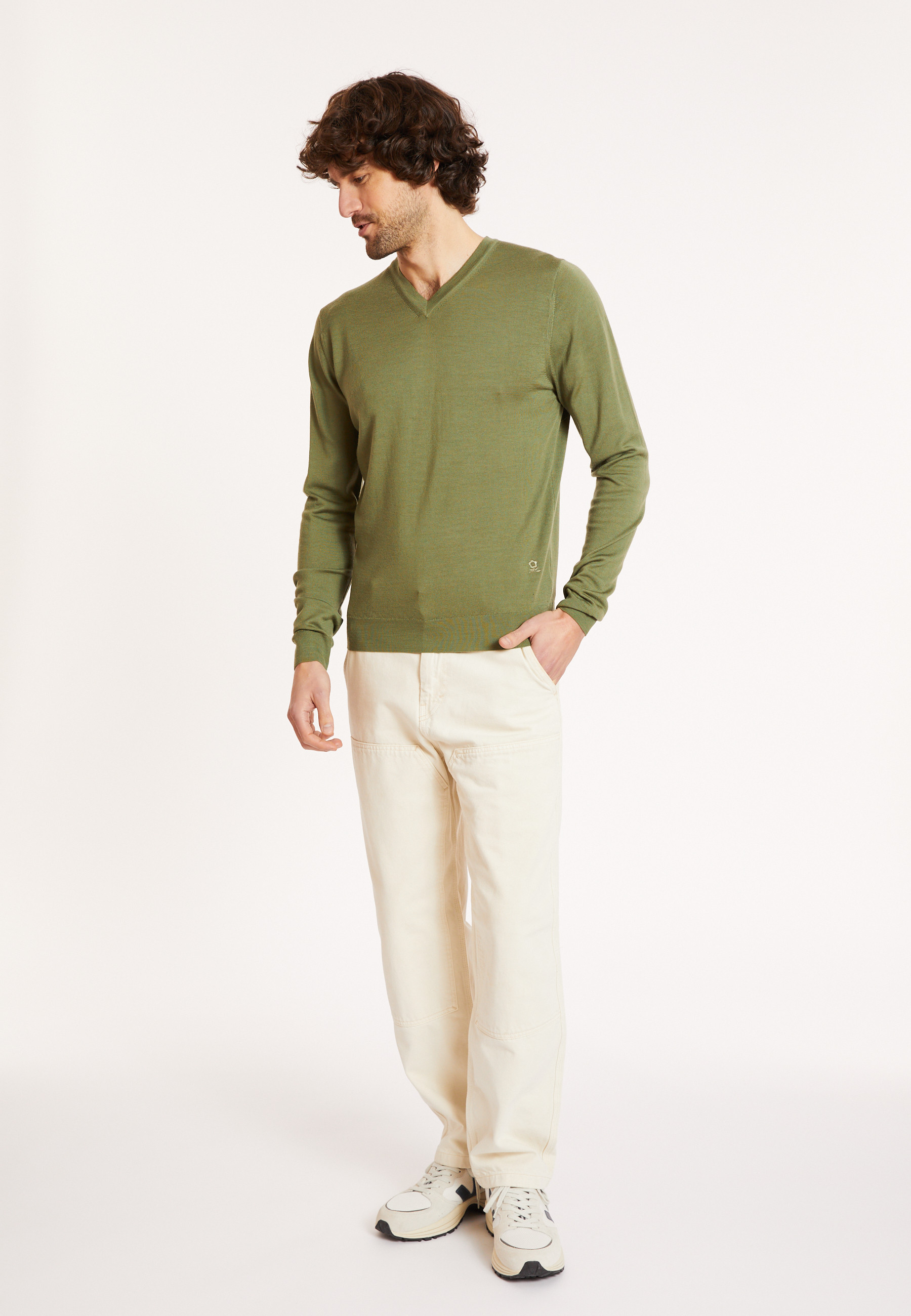 V-neck sweater with logo in merino wool - Elmo