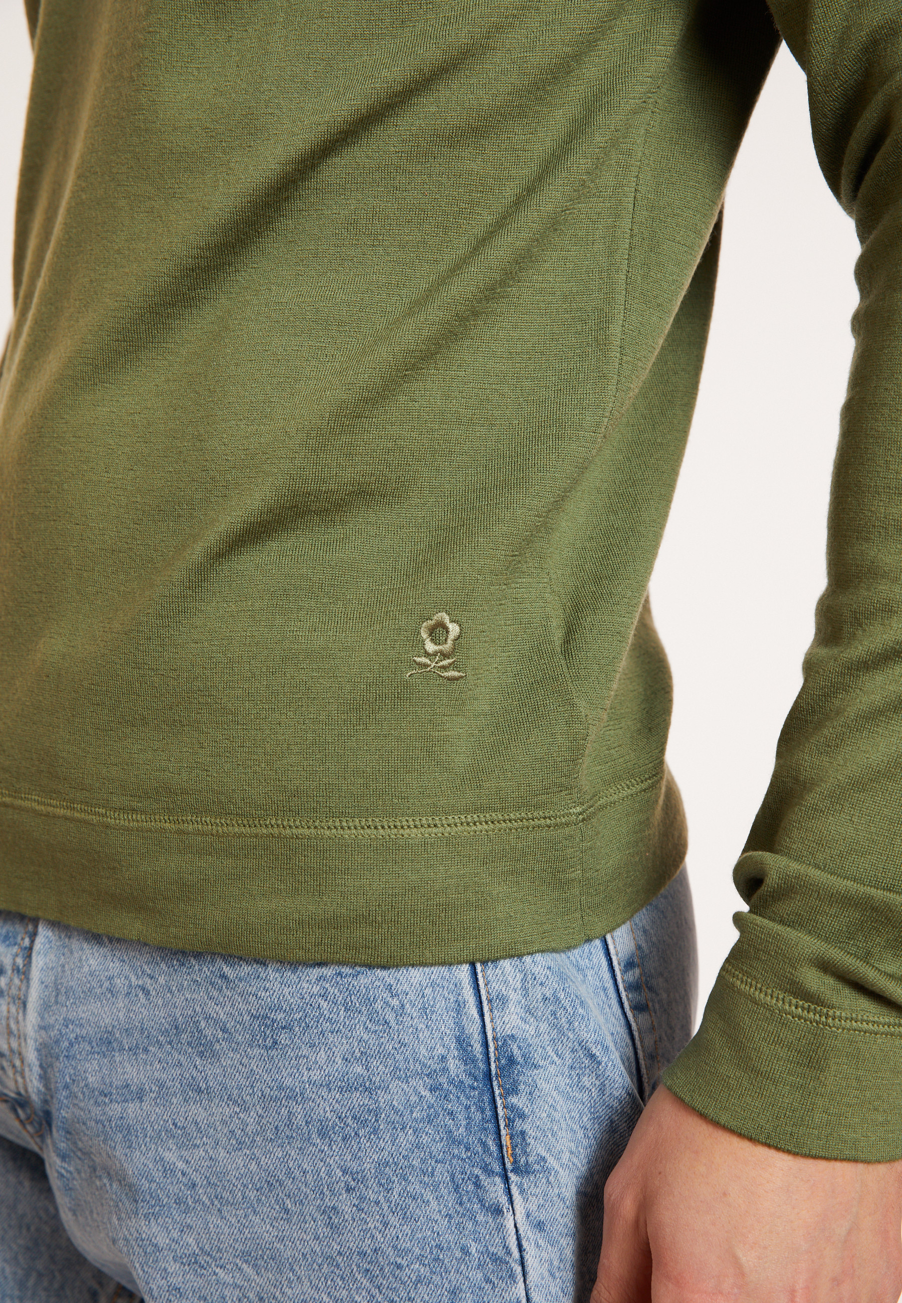 Pull en laine mérinos col à finition roulotée - Rythme