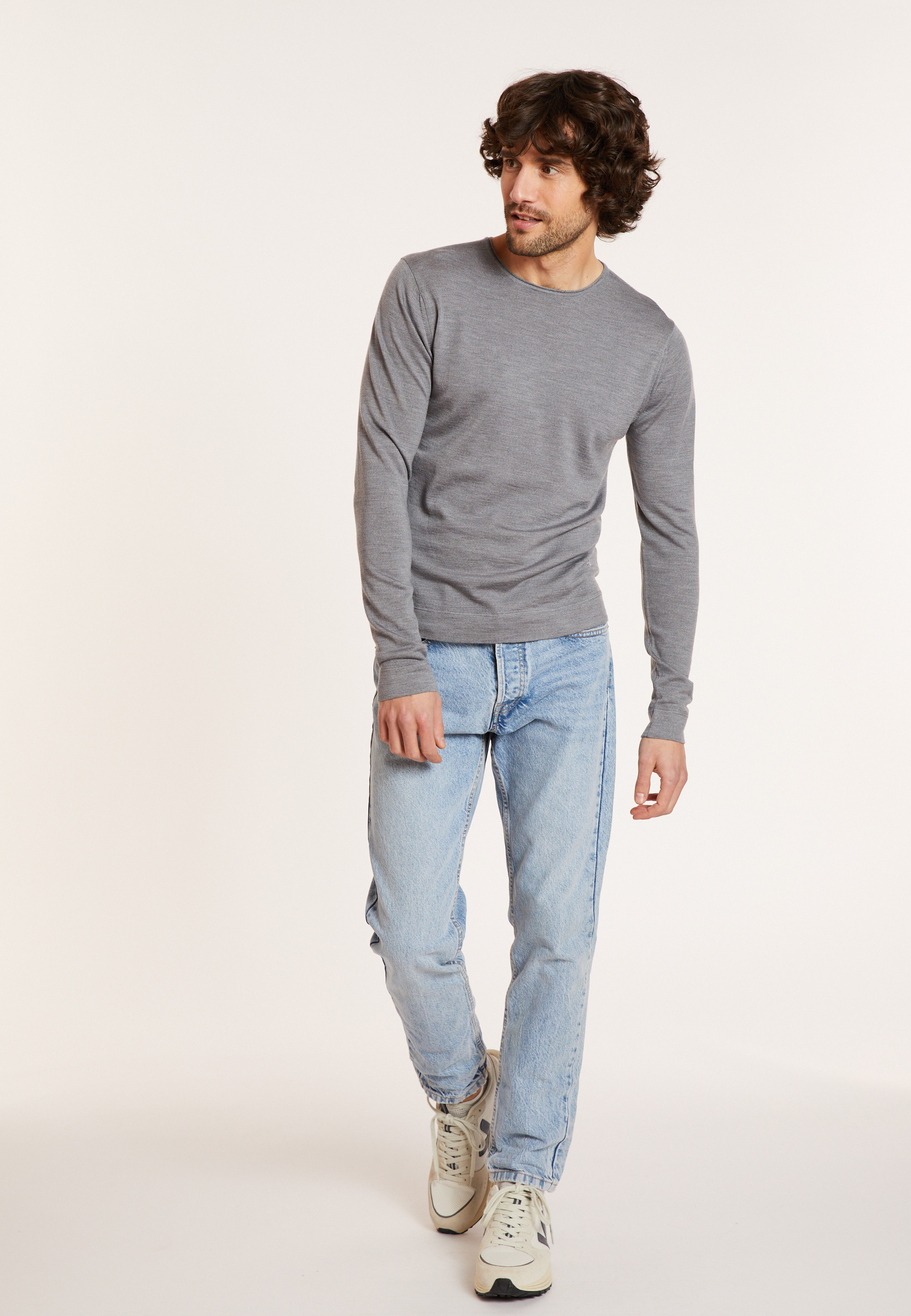 Round-neck merino wool sweater with rolled finishes - Rythme
