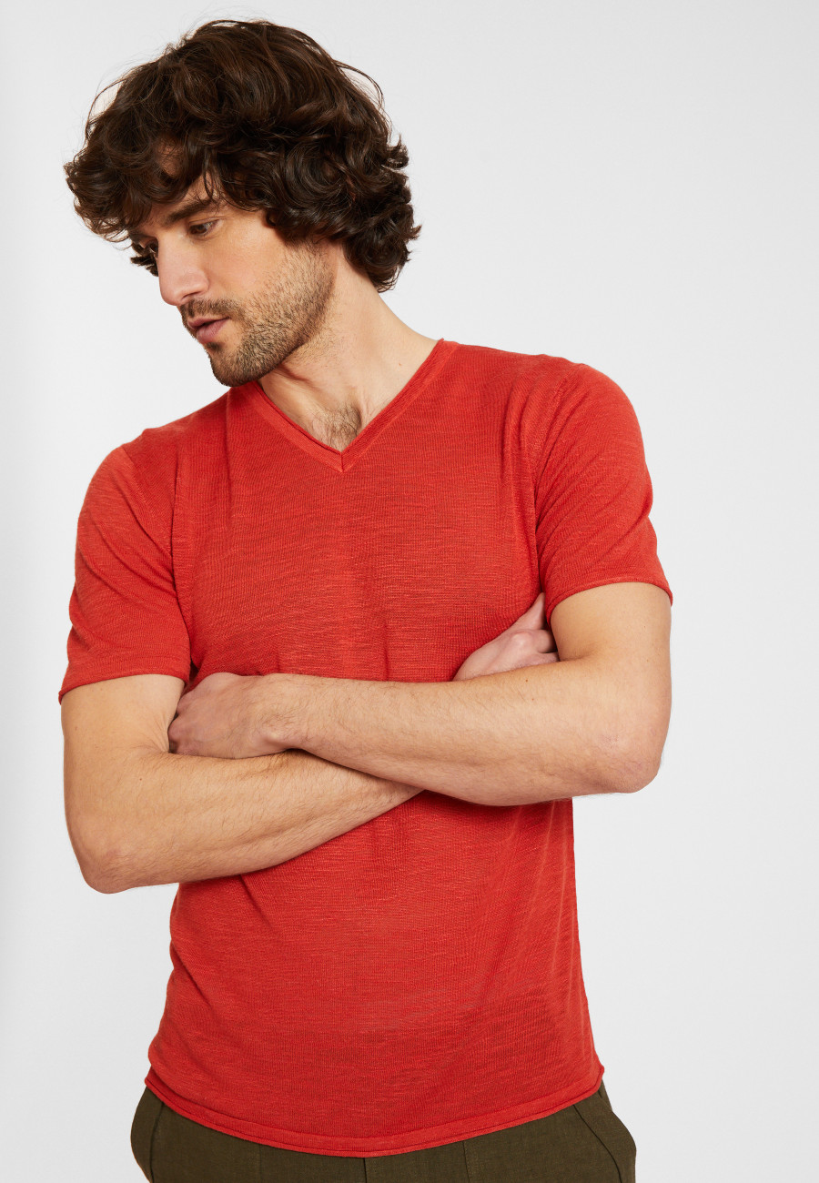 Camiseta de linho com decote em V - Reuben