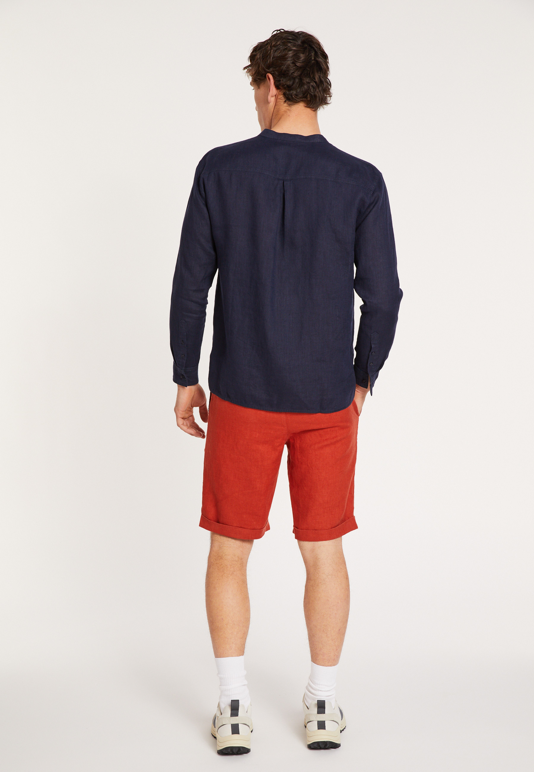 Linen shirt with tunisian collar - Dean