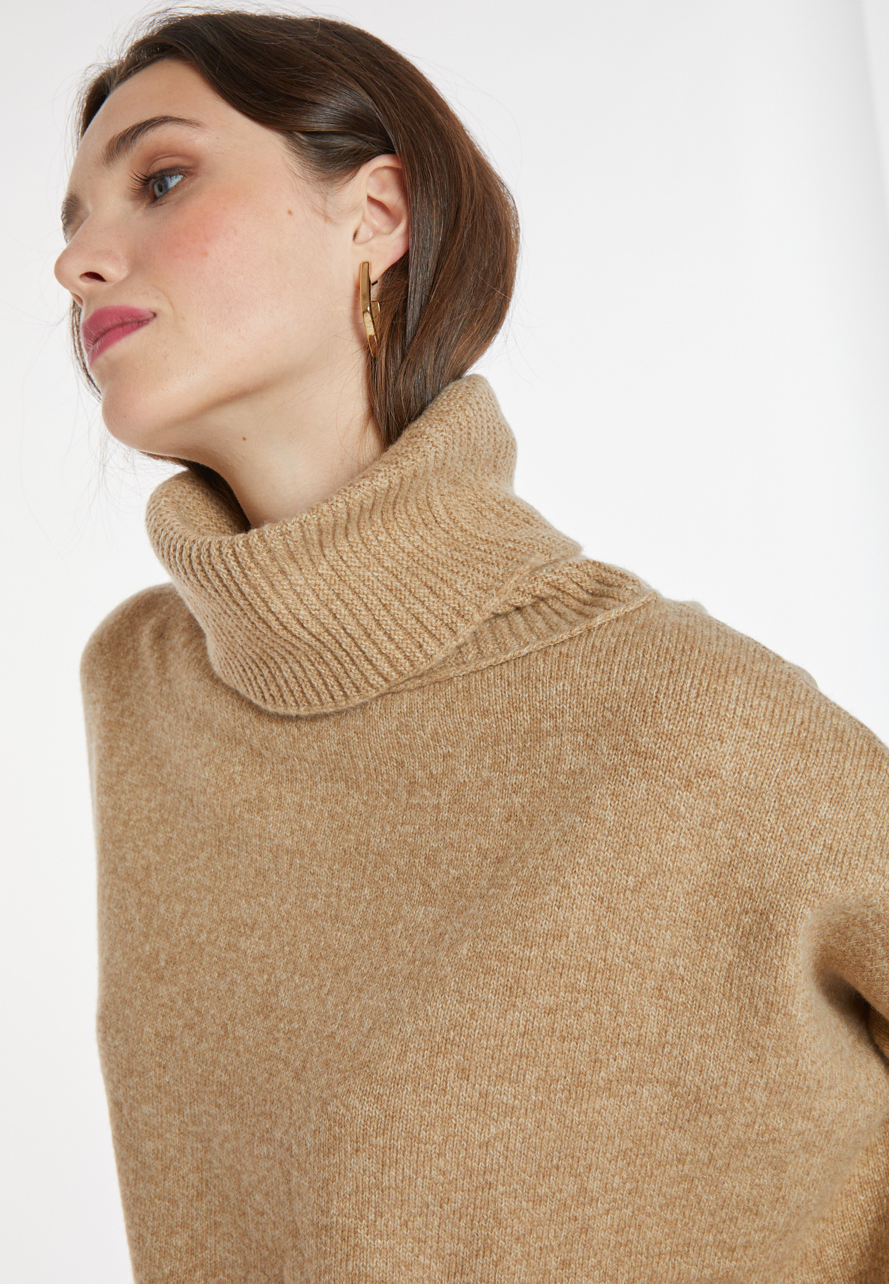 Loose-fitting turtleneck sweater in wool and cashmere - Clara