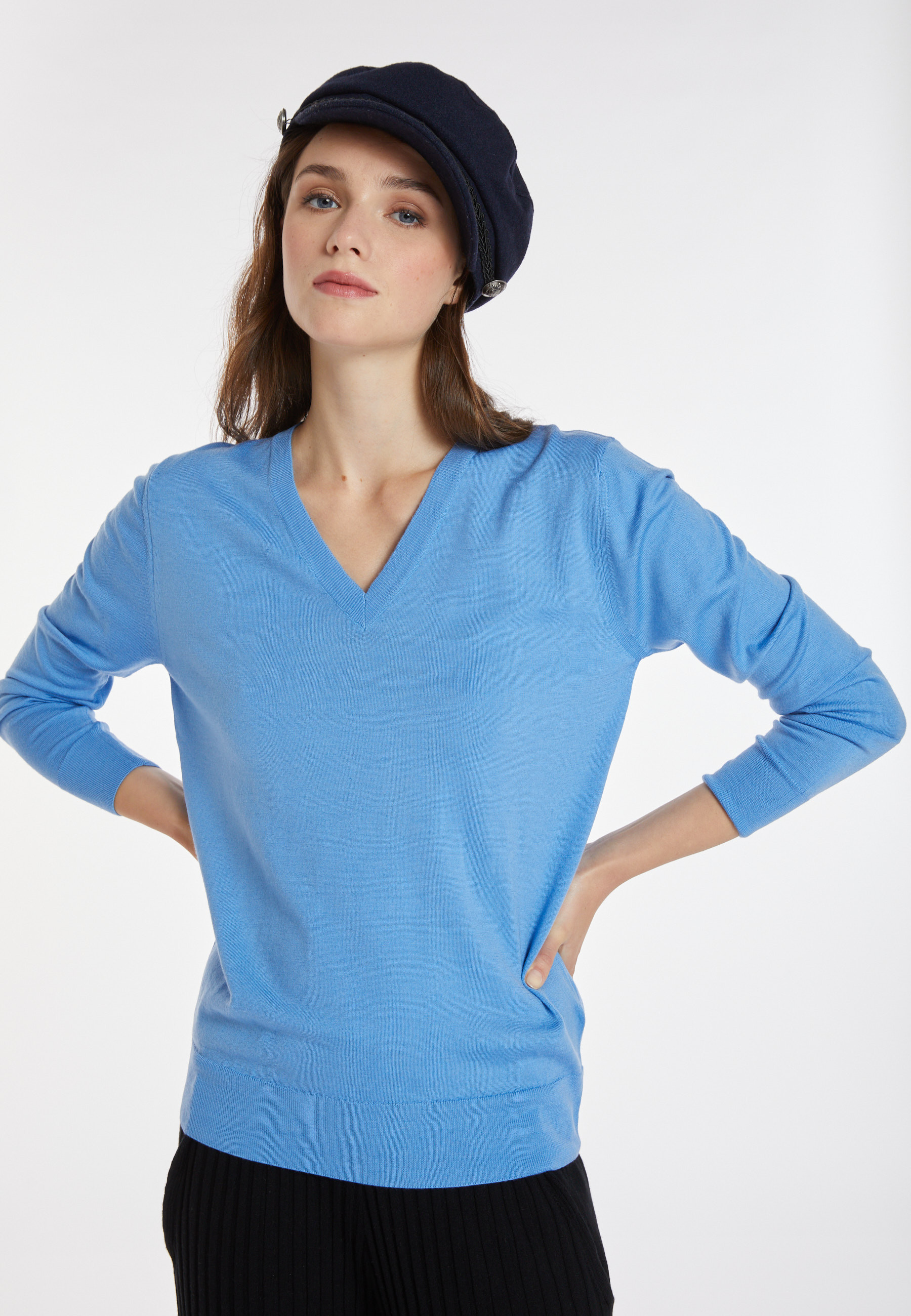 Pull col V en laine mérinos - Arya 8242