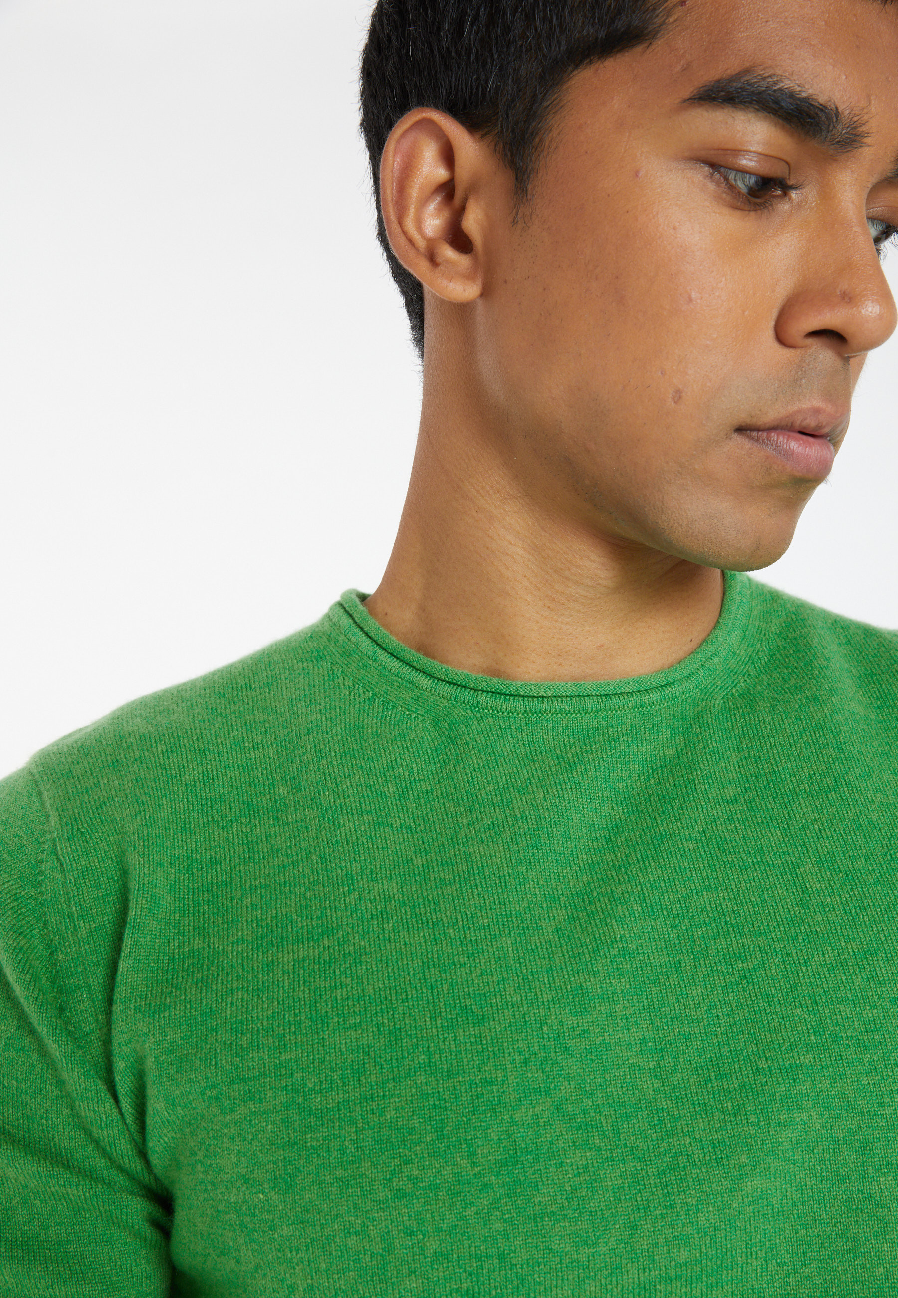Round-neck cashmere sweater with rolled finishes - Ernest