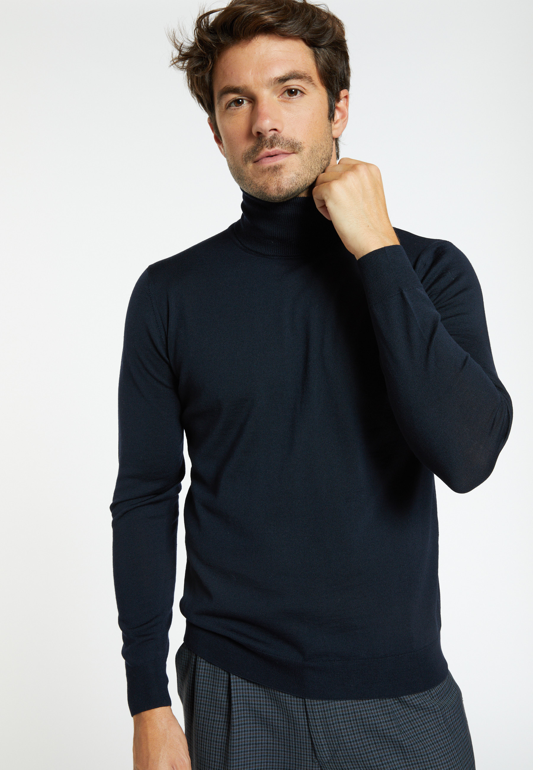 Pull col roulé en laine mérinos Finlay 6340
