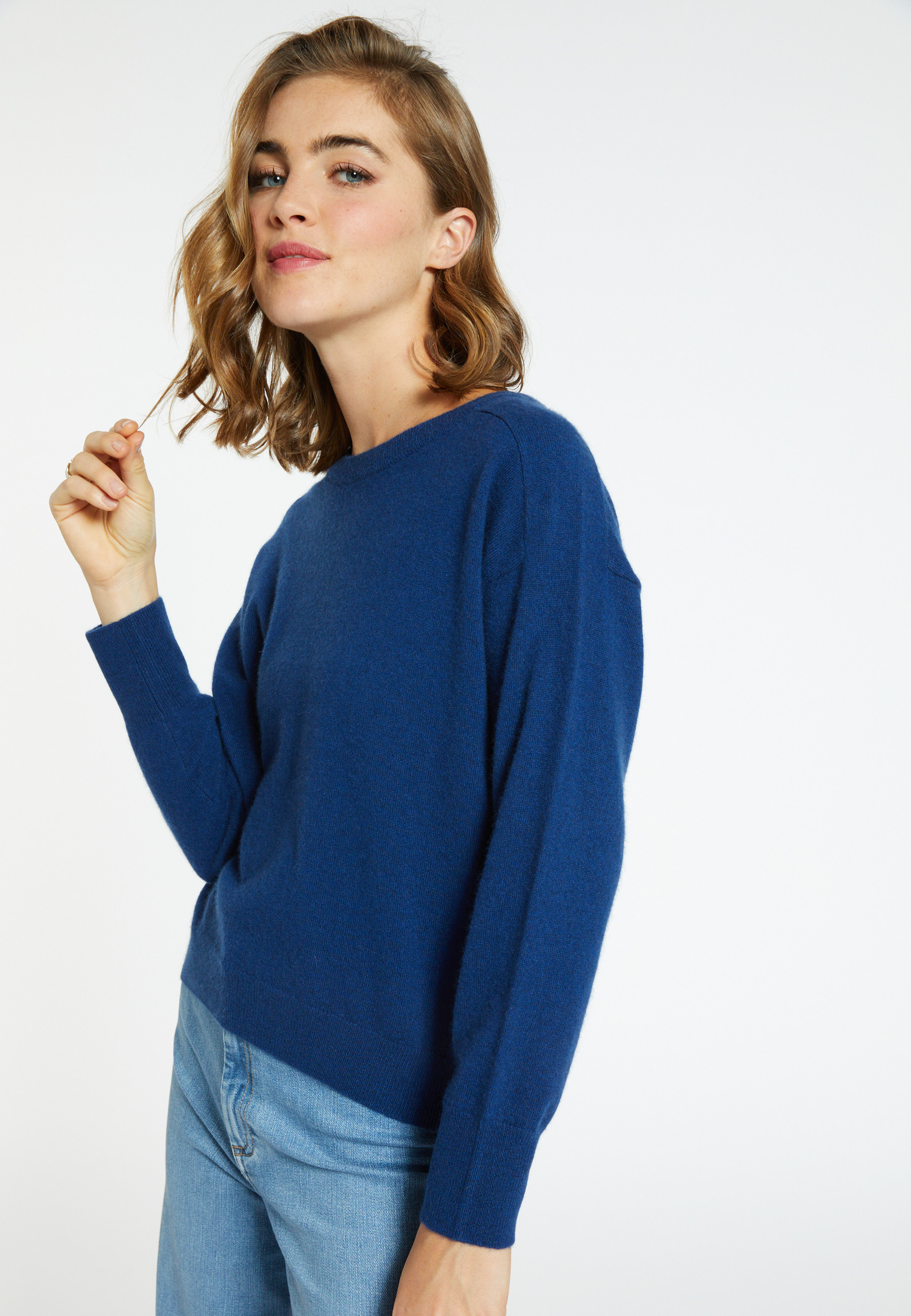Cashmere round neck sweater with hammer armholes - Bree