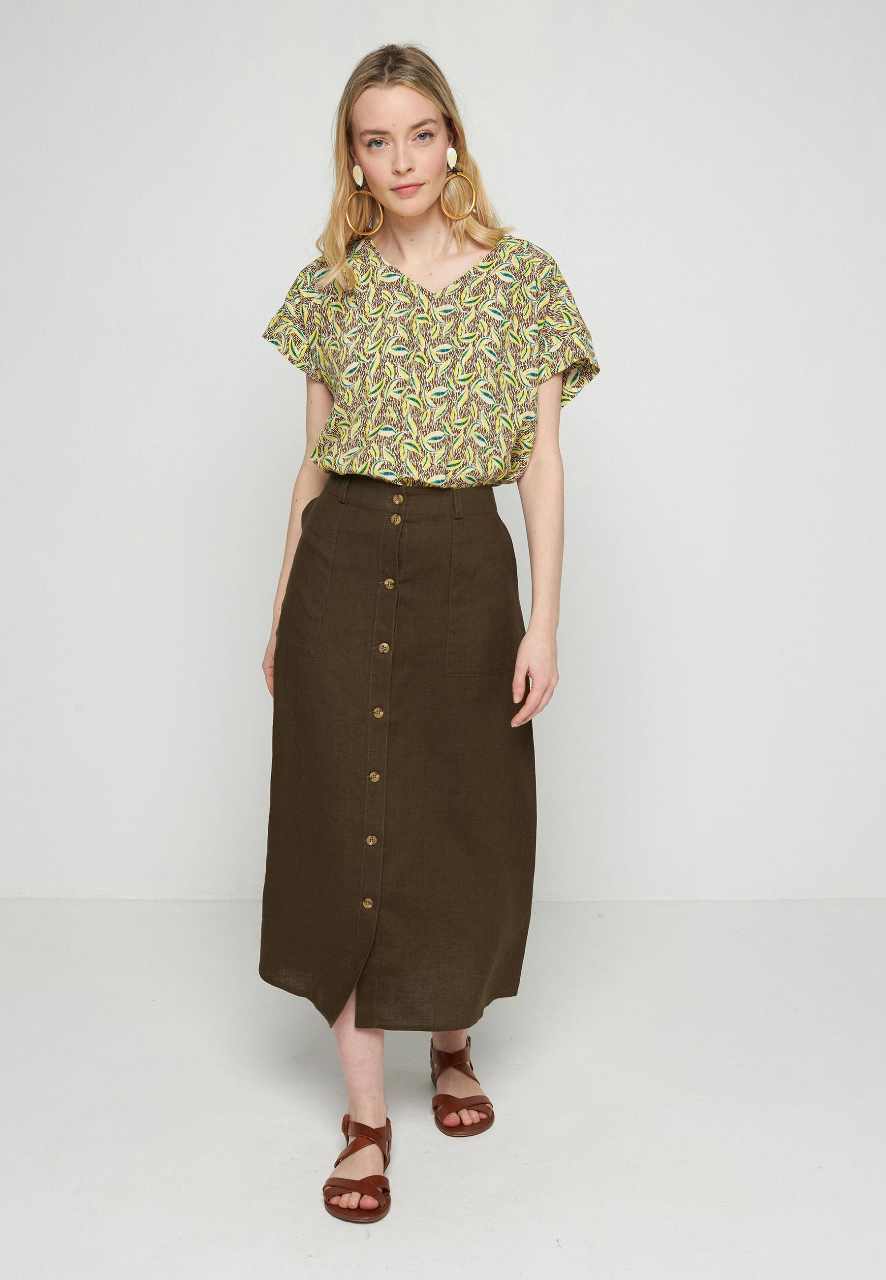 Long linen skirt with buttons - Tourya
