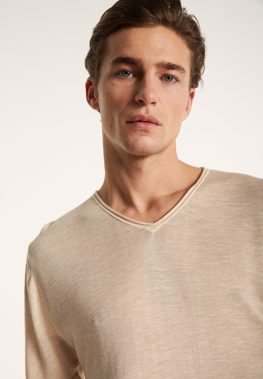 V-neck t-shirt in flamed linen - Reuben