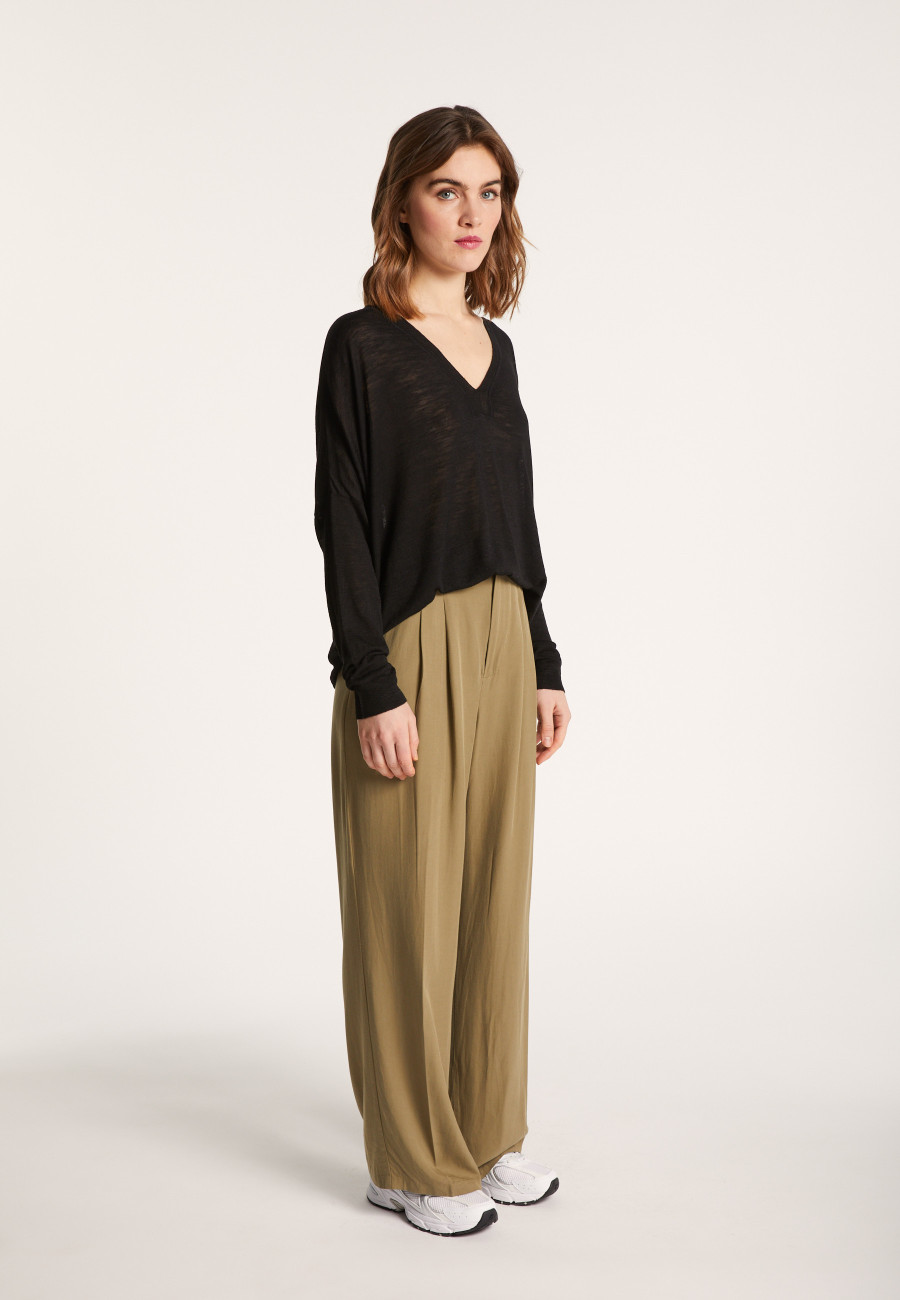 Long-sleeved V-neck t-shirt in slub linen - Beja