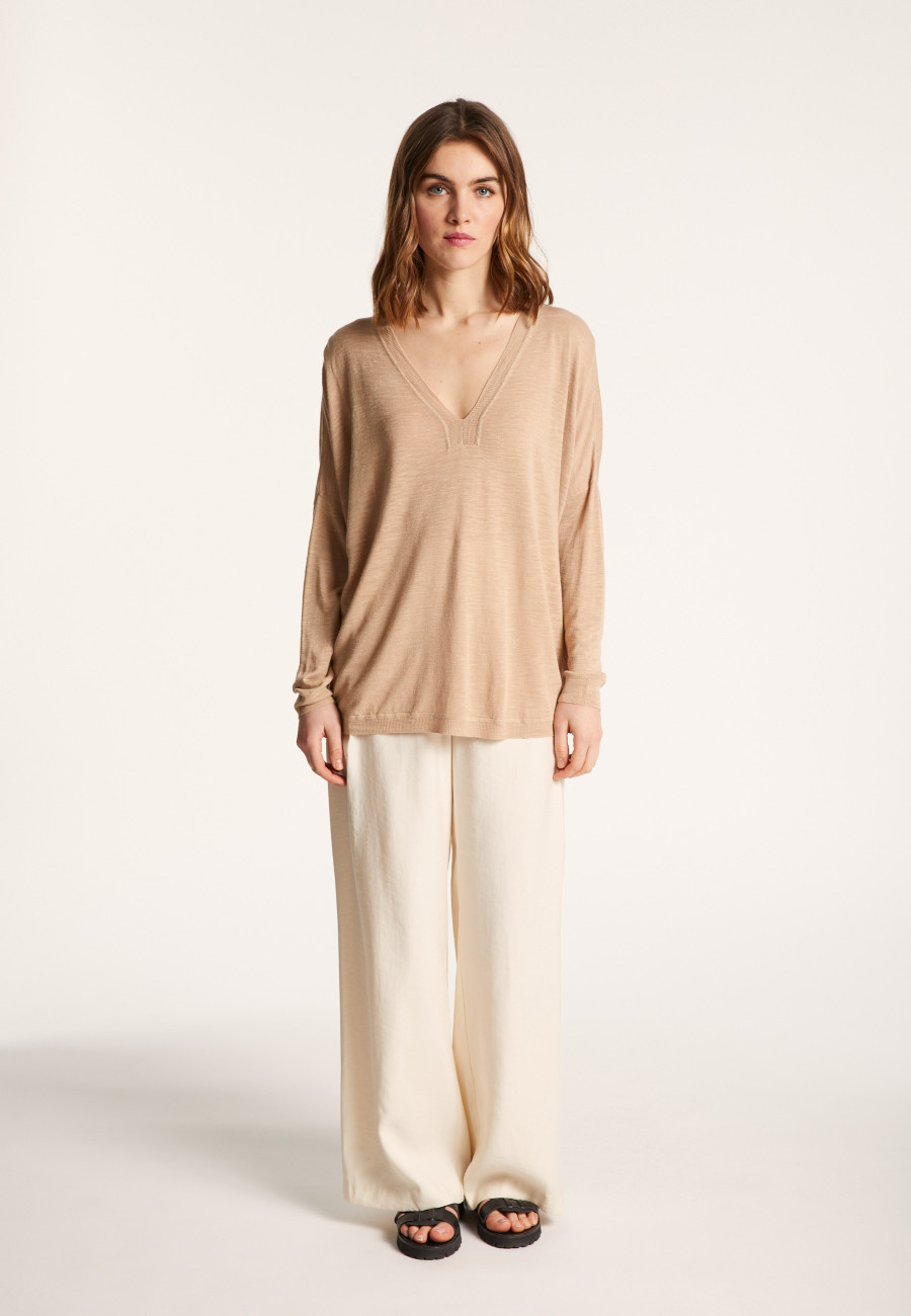 Long-sleeved V-neck t-shirt in slub linen - Beja