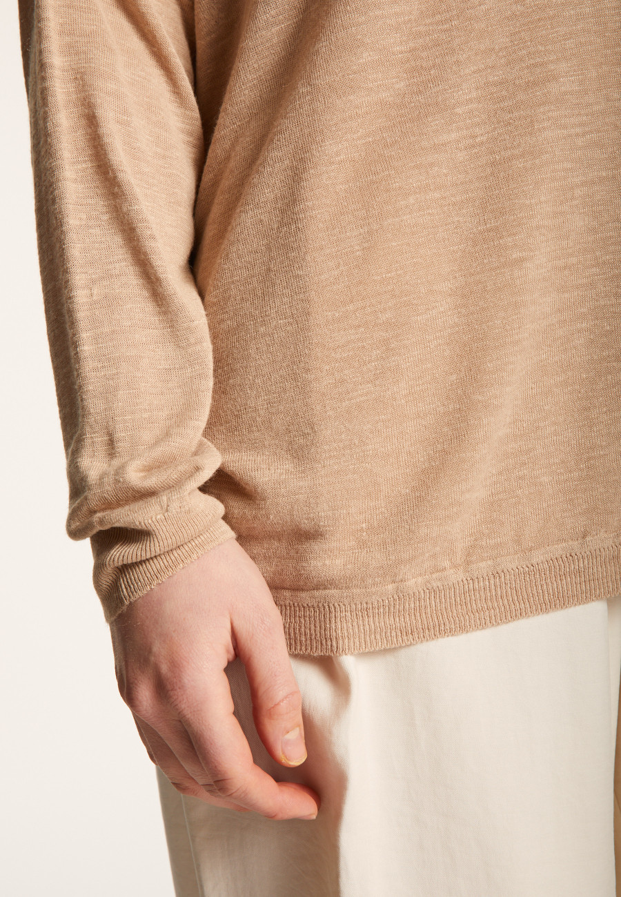 Long-sleeved V-neck t-shirt in slub linen - Beja