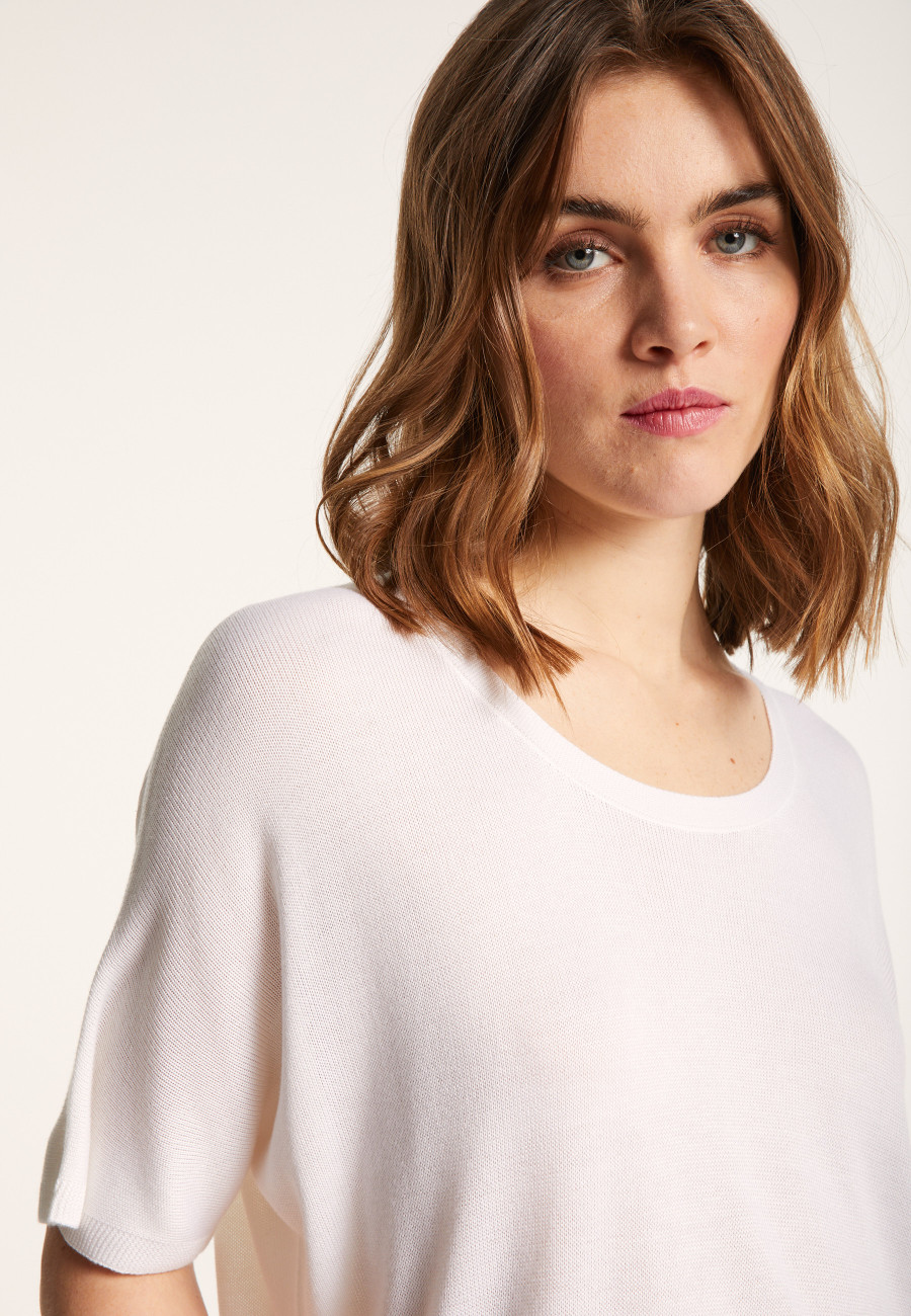 Loose-fitting T-shirt with slits - Nova