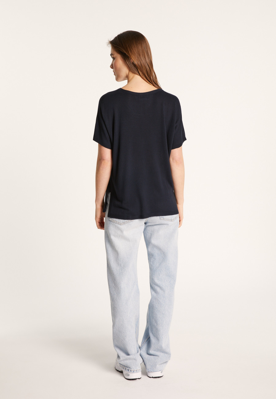 Loose-fitting T-shirt with slits - Nova