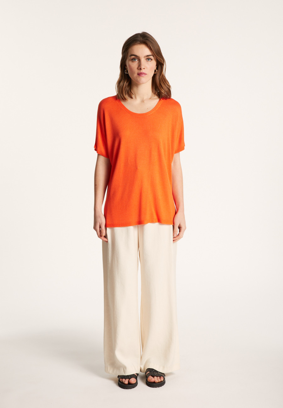 Loose-fitting T-shirt with slits - Nova