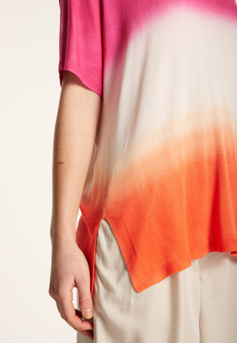 Camiseta com fenda em viscose e seda - Nova Bis