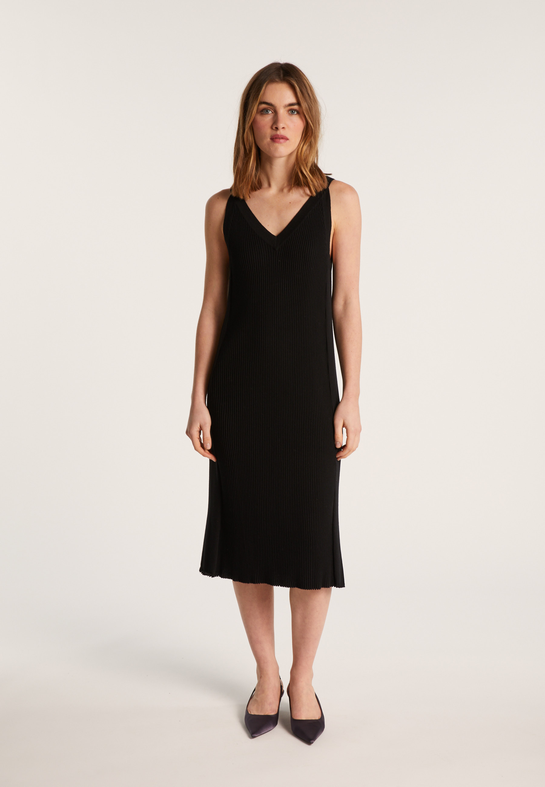 637809 LEAH COTON LIN