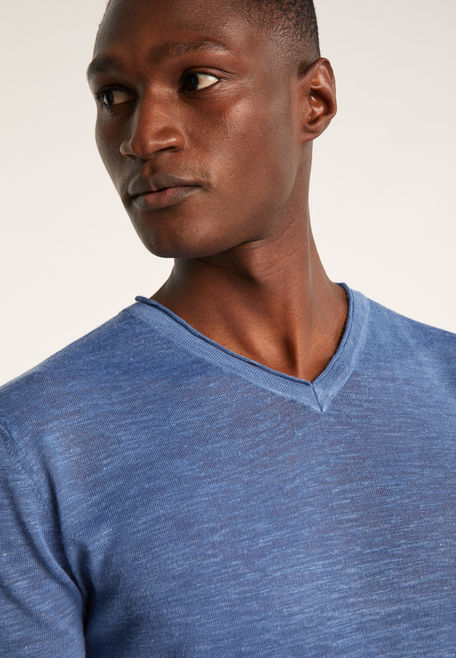 V-neck T-shirt in flamed linen - Reuben