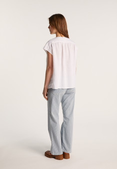 Linen V-neck T-shirt - Dala