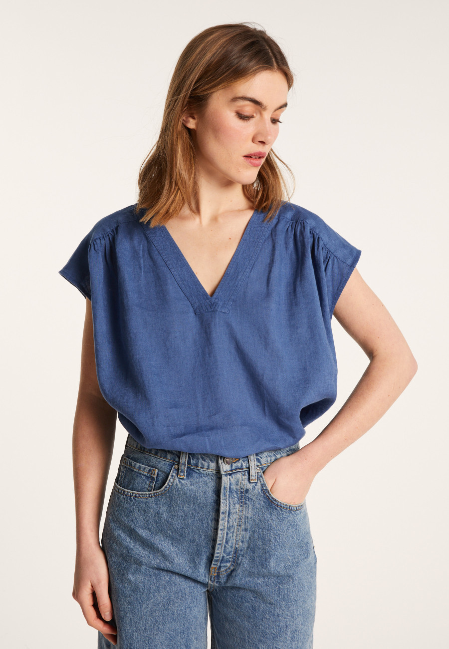 Linen V-neck T-shirt - Dala