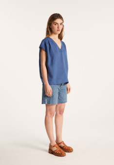 Linen V-neck T-shirt - Dala
