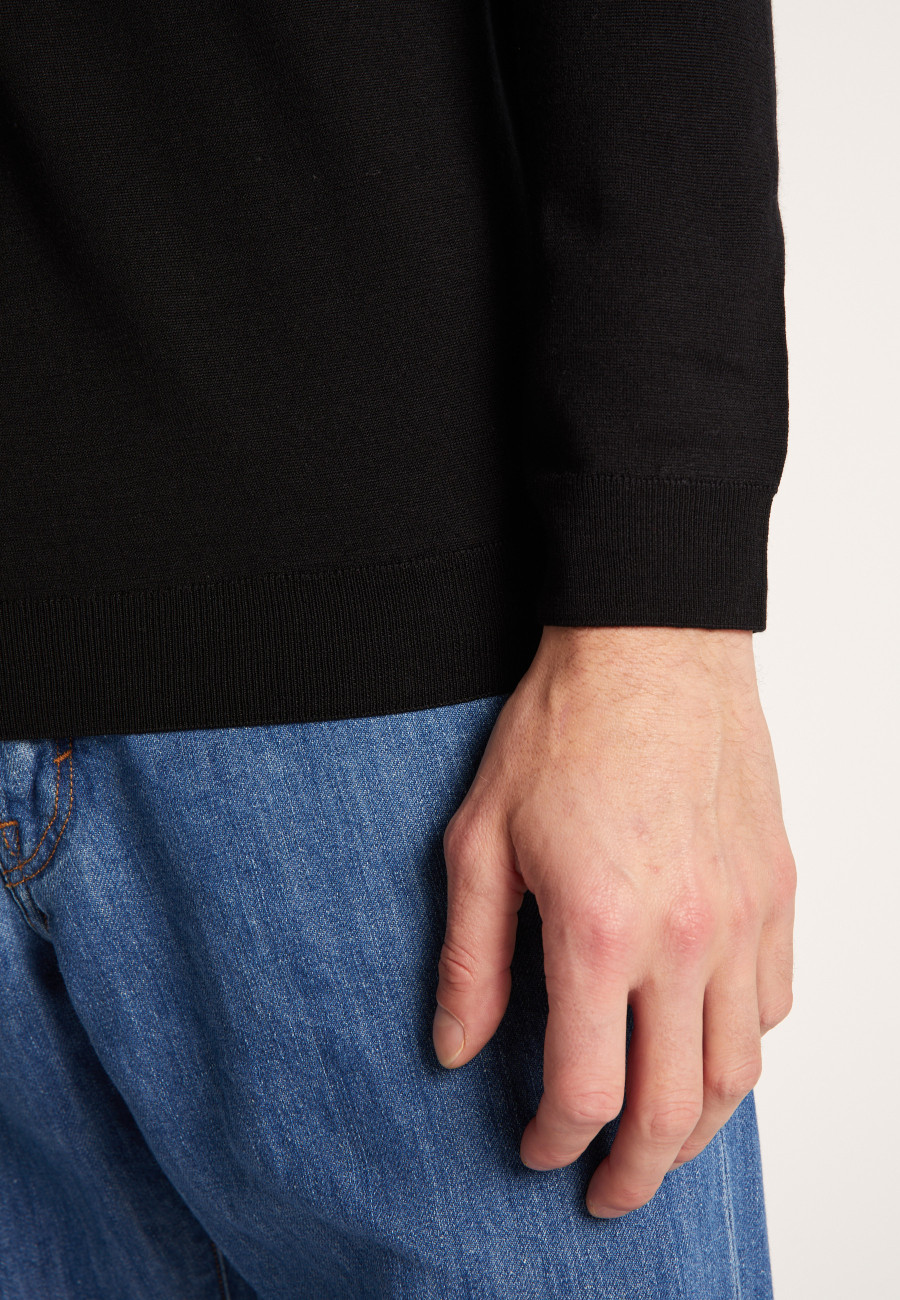 Suéter de lã e seda com decote em V - Basil