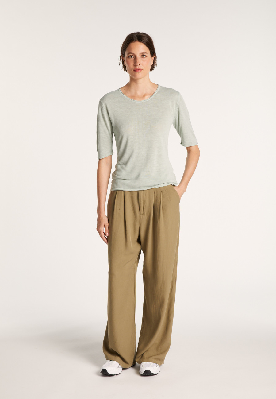 Camiseta gola redonda em linho flamejado com mangas cotovelo - Mady