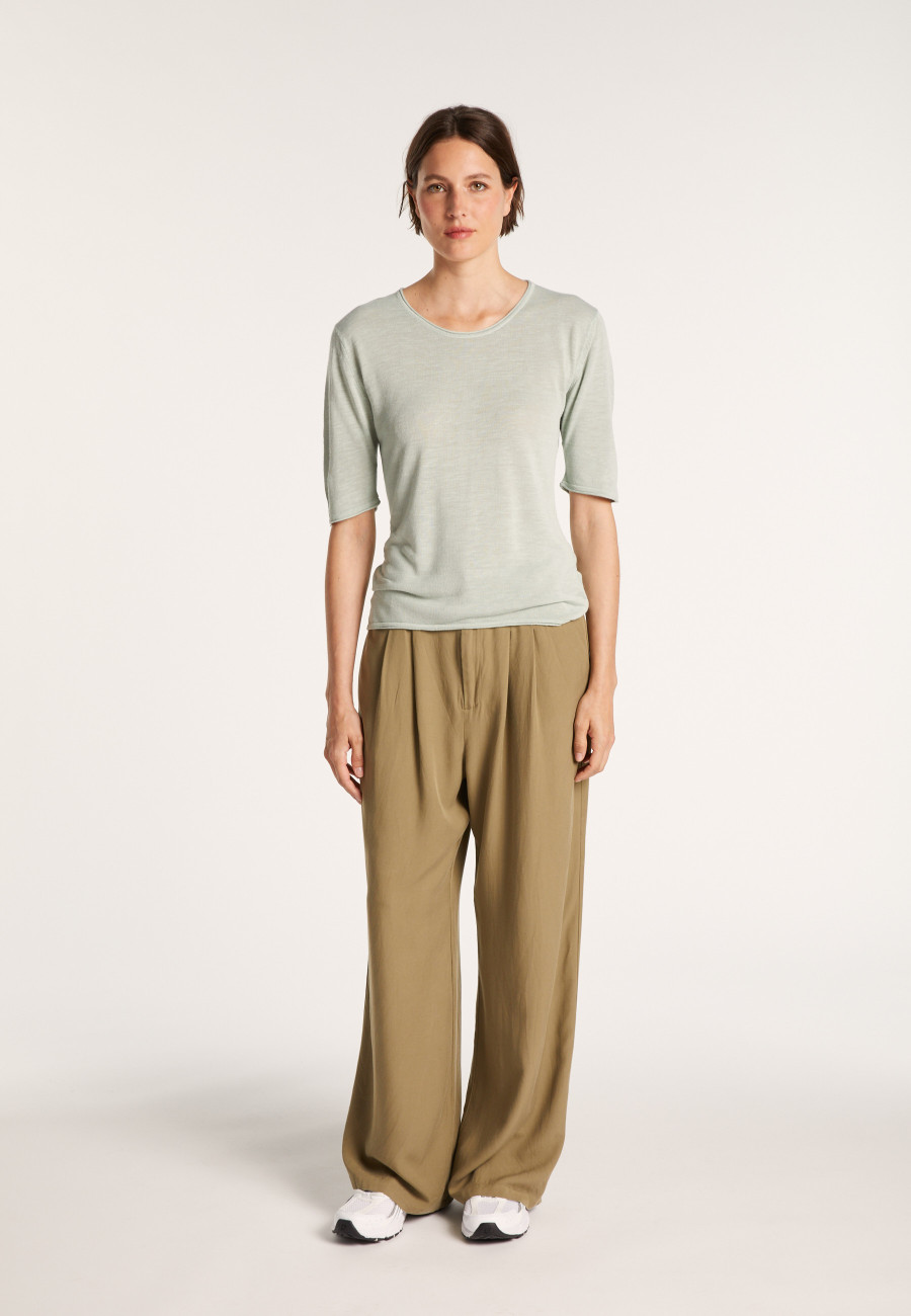 Camiseta gola redonda em linho flamejado com mangas cotovelo - Mady