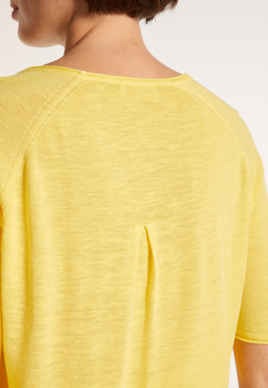 Camiseta com 1 bolso e prega traseira - Maika