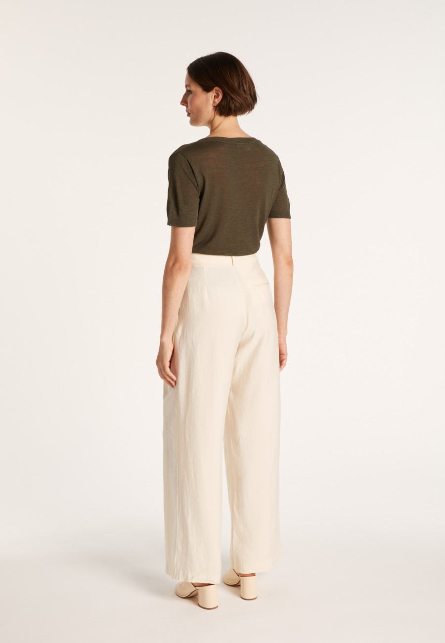 Camiseta de linho com decote em V - Bountie