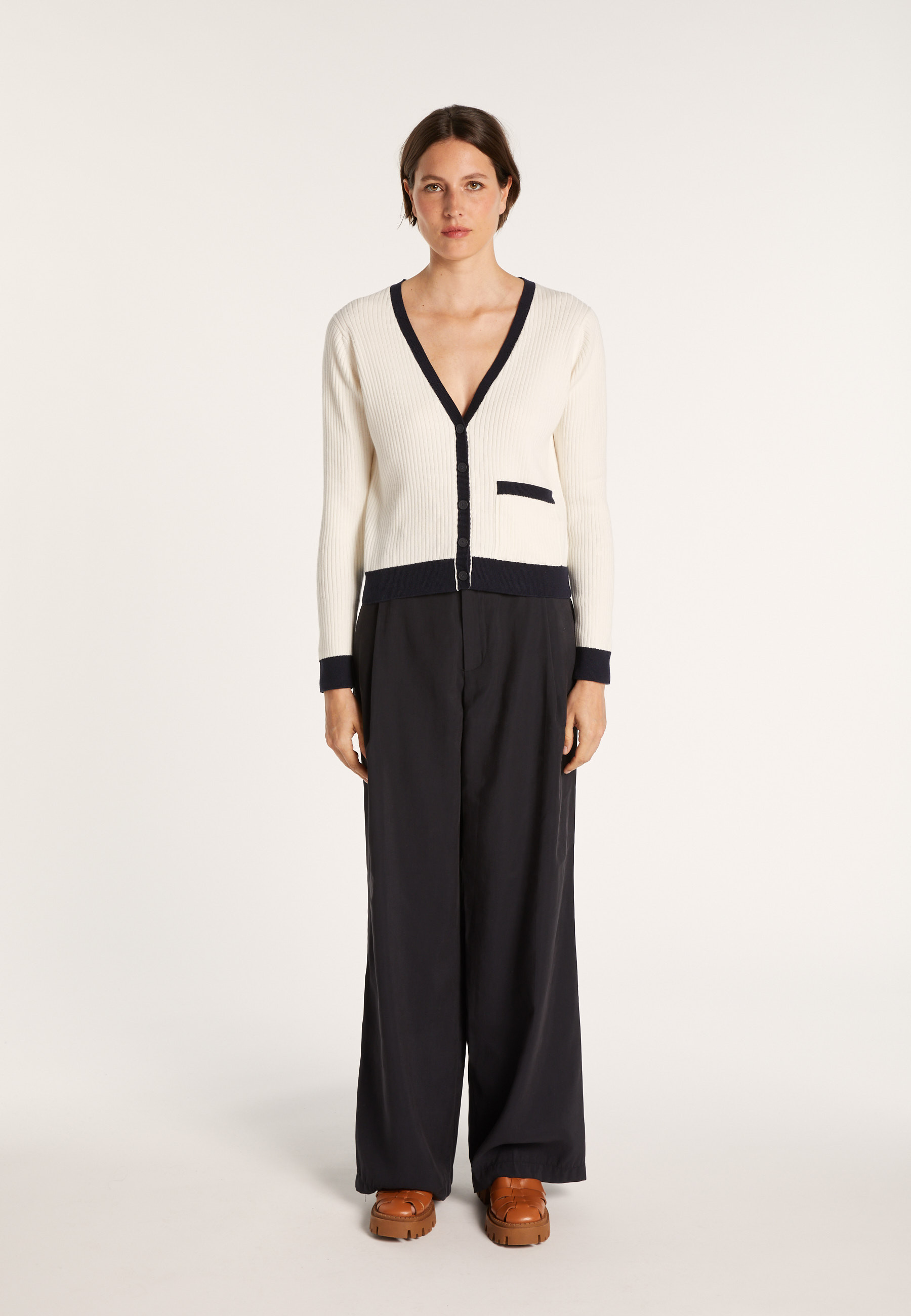 Gilet en coton bio - Alexia 6909 blanc/marine - 02 Blanc