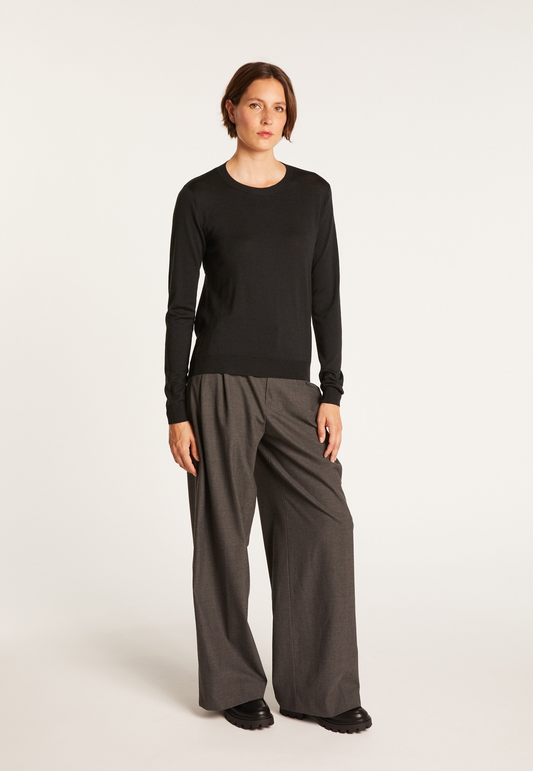 Pull en laine et soie ouverture dos - Embrun 6388 gris granit - 10 gris foncé