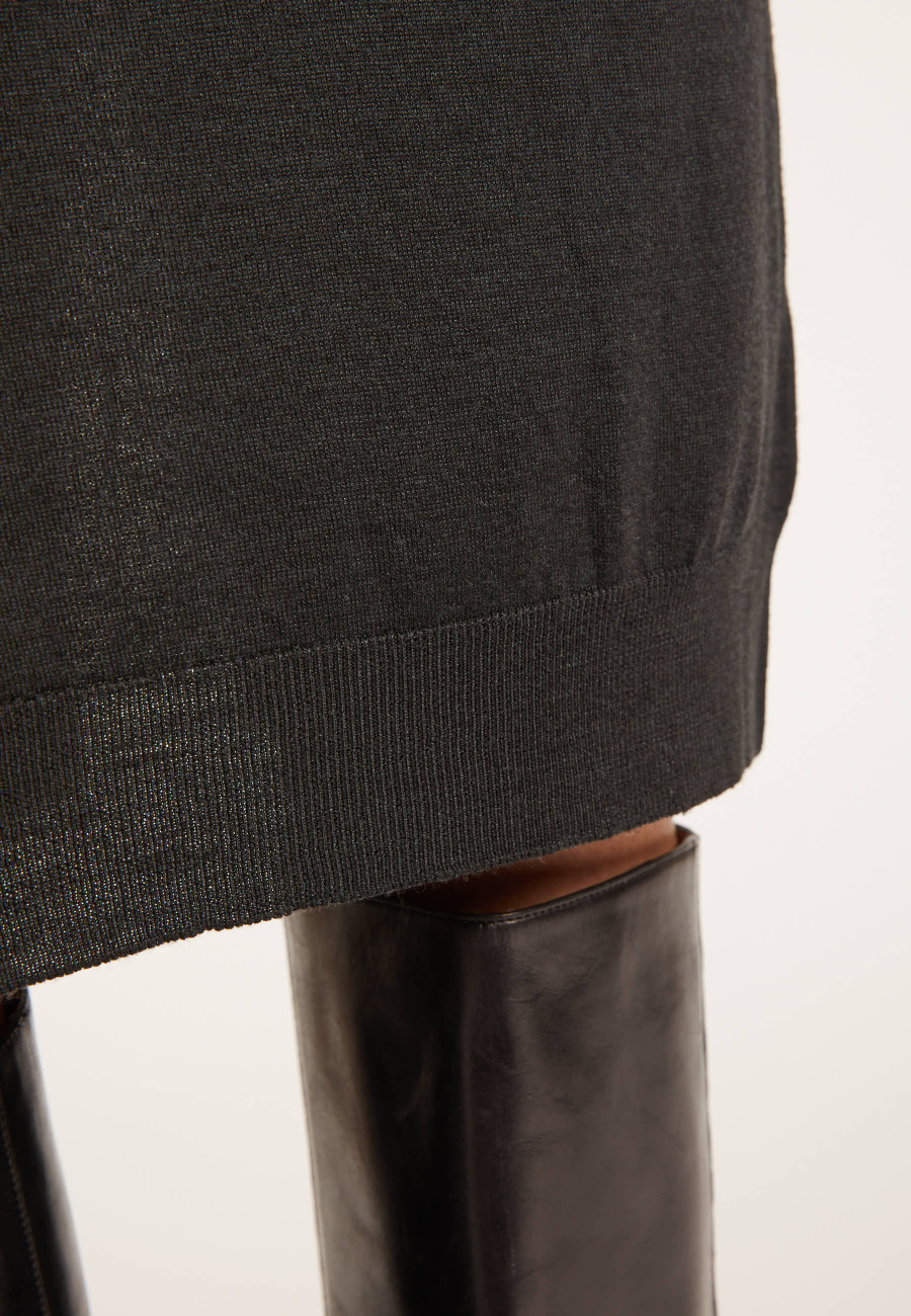 Dress made of wool and silk with back slit -  Epopée