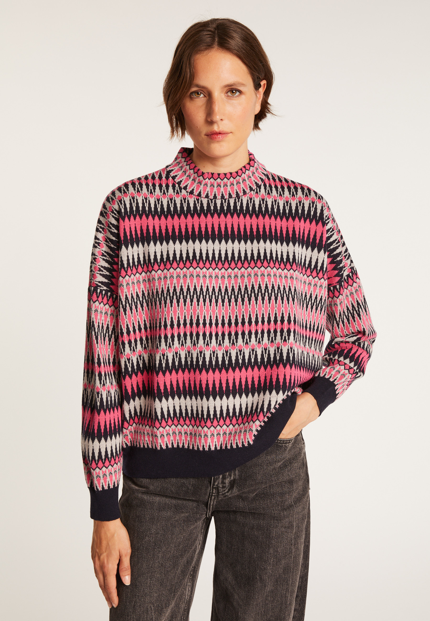 Wool sweater with Aztec patterns - Fidji