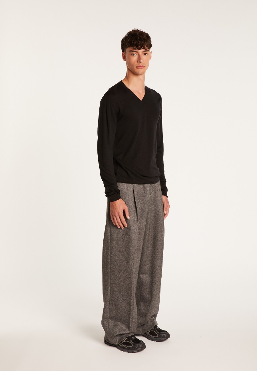 Suéter de lã merino com decote em V - Elmo