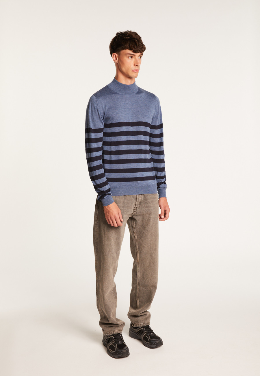 Suéter listrado de lã com gola alta - Lazaar