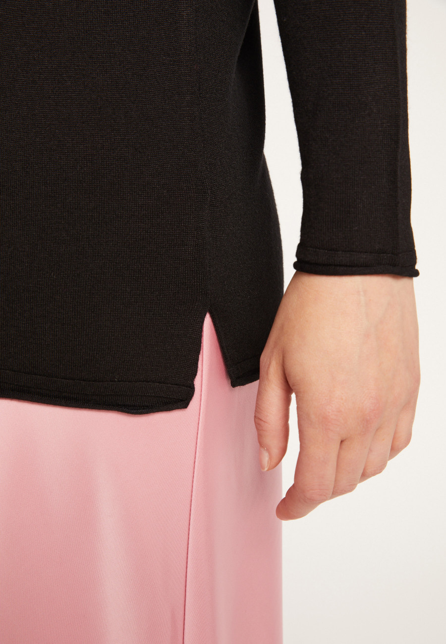 Camiseta Cashmere com gola V e fibra de bambu - Aeline